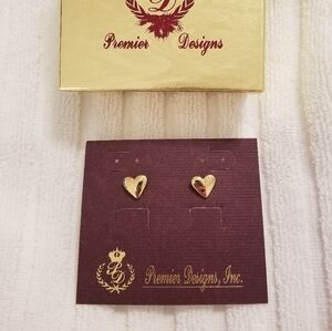 NWT Premier Designs "Have a Heart" Stud Earrings -